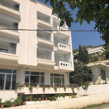 Appartamento Con Vista Mare Vlore Exterior photo